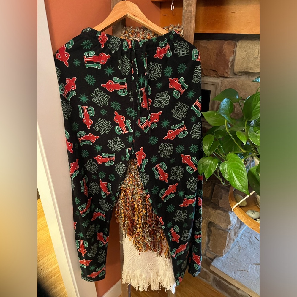 Size small Elf fleece pajama pants